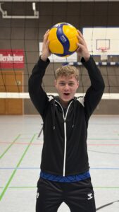 Mika Kriegel 9